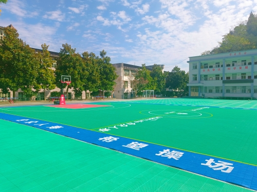 操場側面2 操場側面2